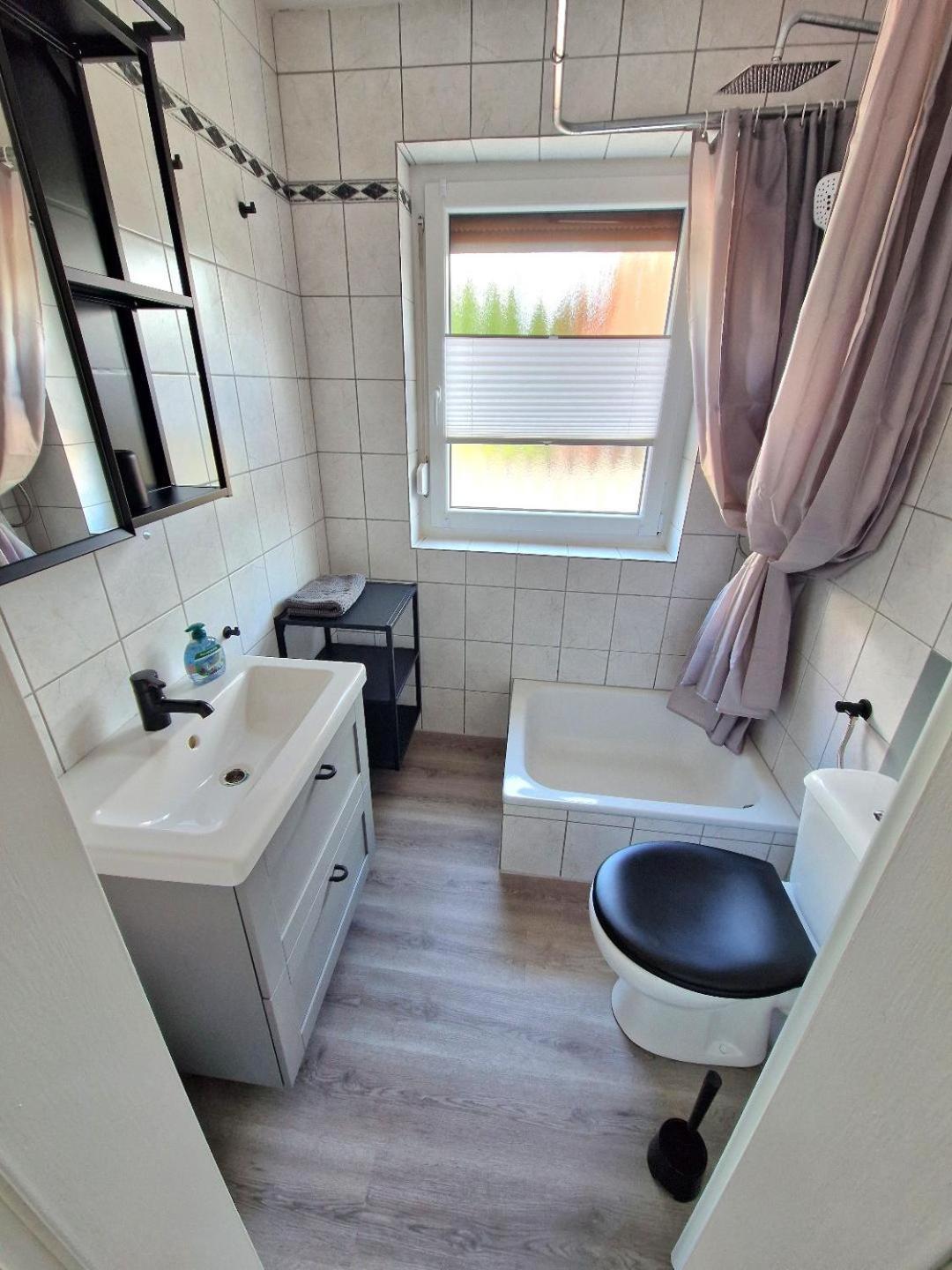 Karlson Apartment *